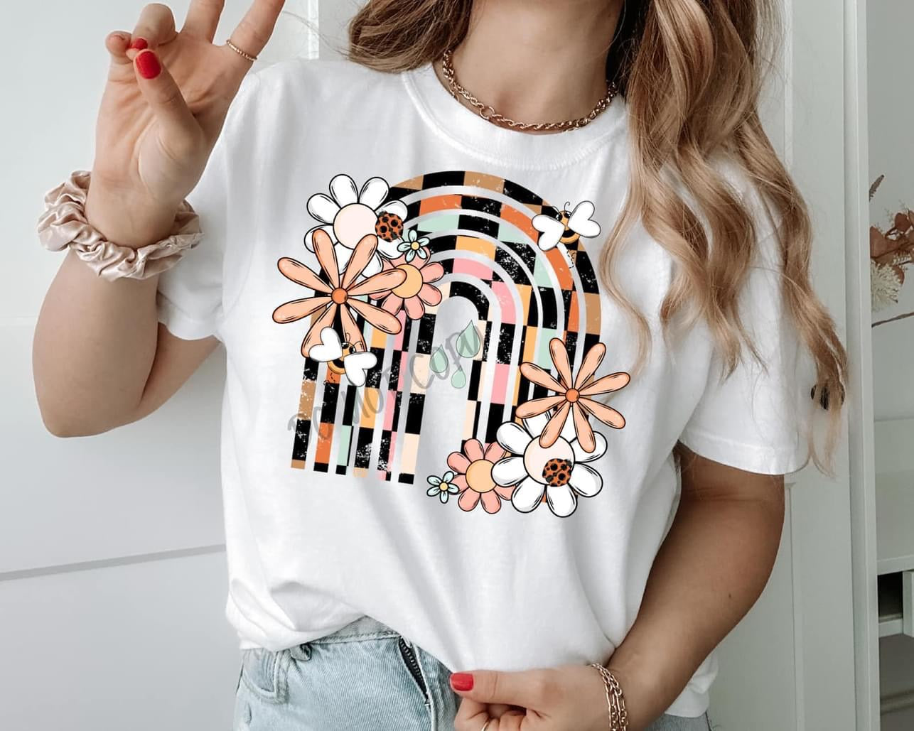 Daisy Rainbow - Tee
