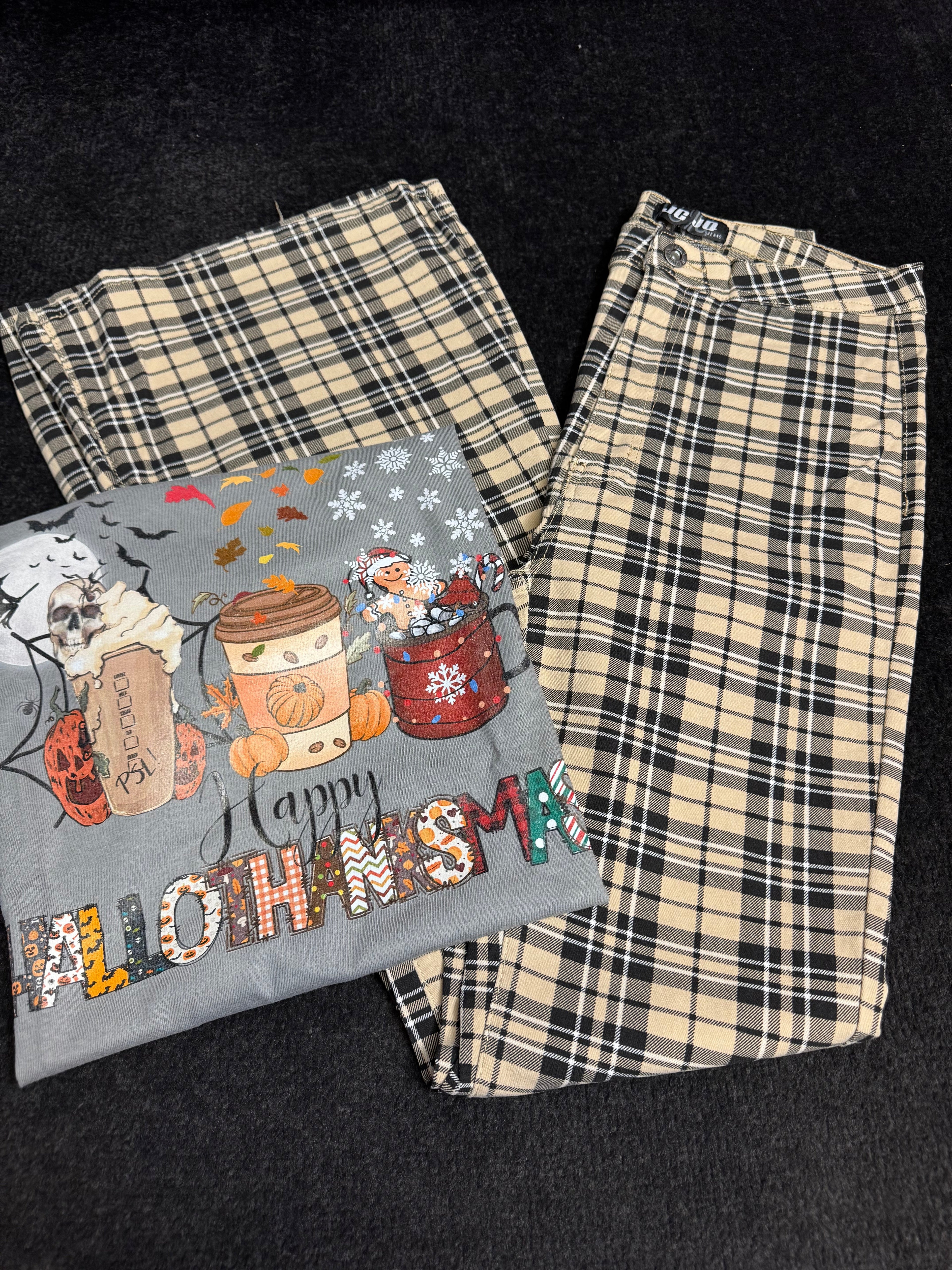Hallothanksmas Flare Bundle (1 Fiona Flare + 1 Hallothanksmas Shirt)