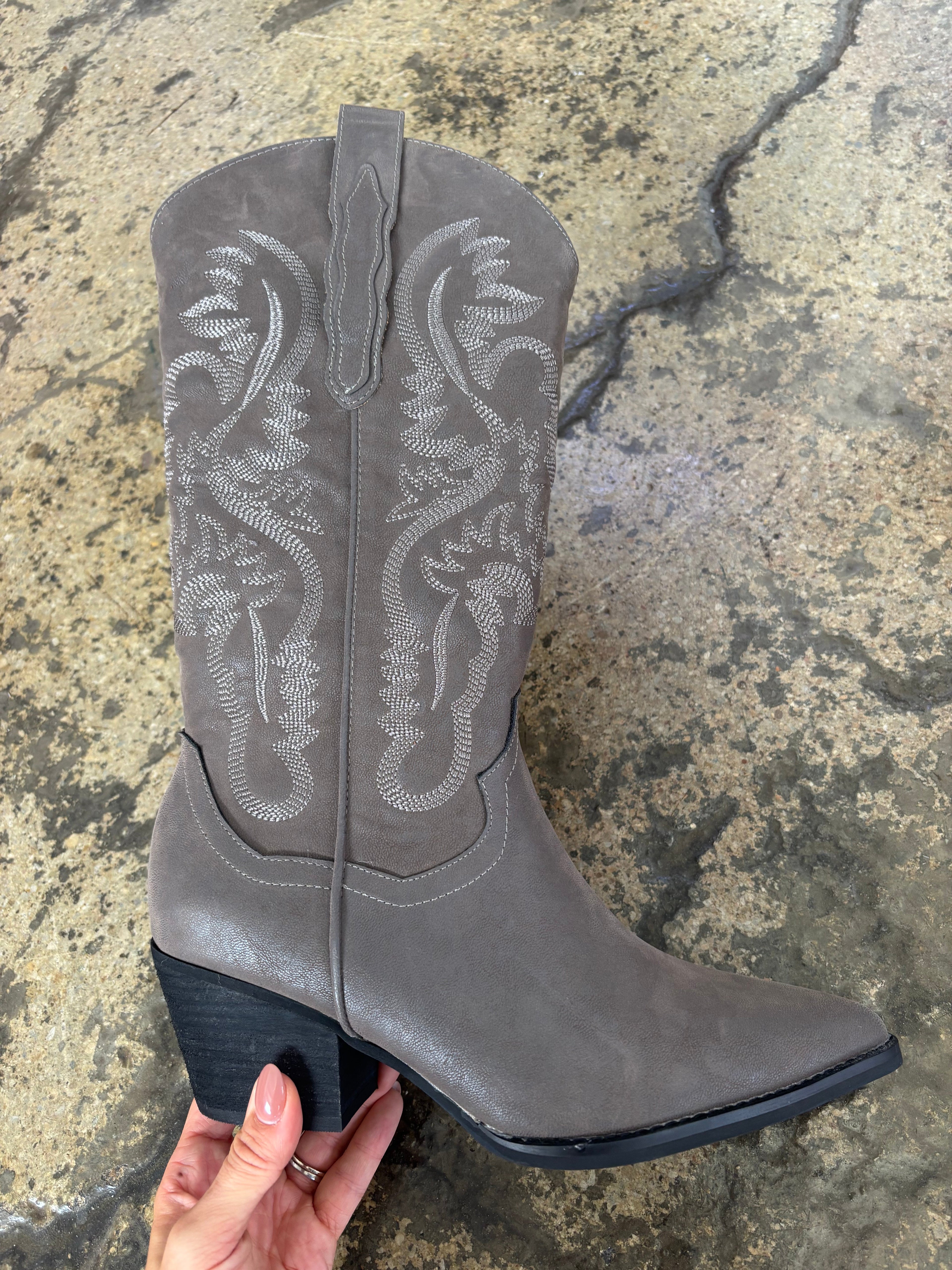 Amaya Classic Western Embroidered Cowgirl Boot - Charcoal