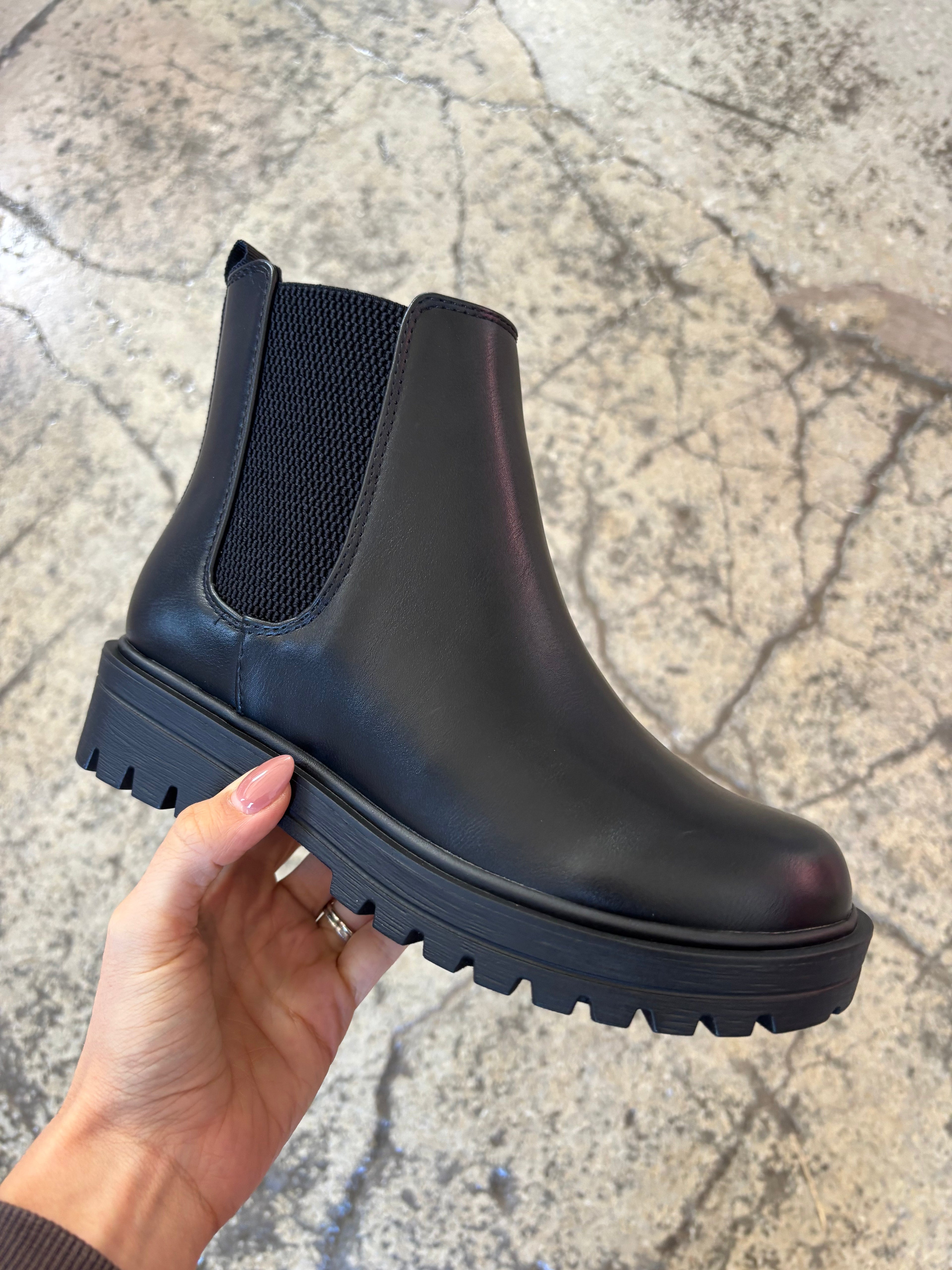Paden Chelsea Bootie - Cognac & Black