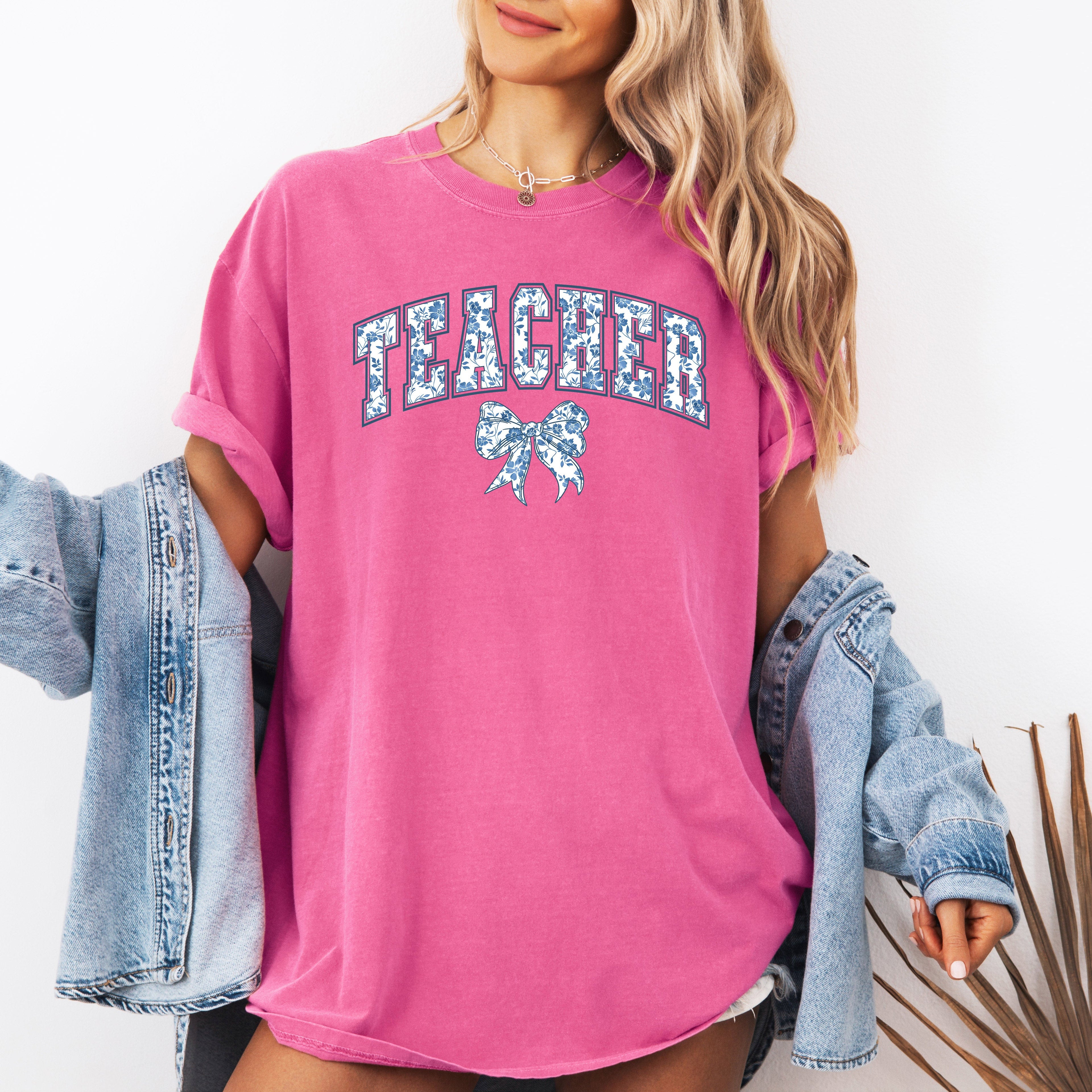 Teacher, Bow, Blue Floral, First Day of School, Cute, Teacher Appreciation, Coquette, Comfort Colors T-Shirt
