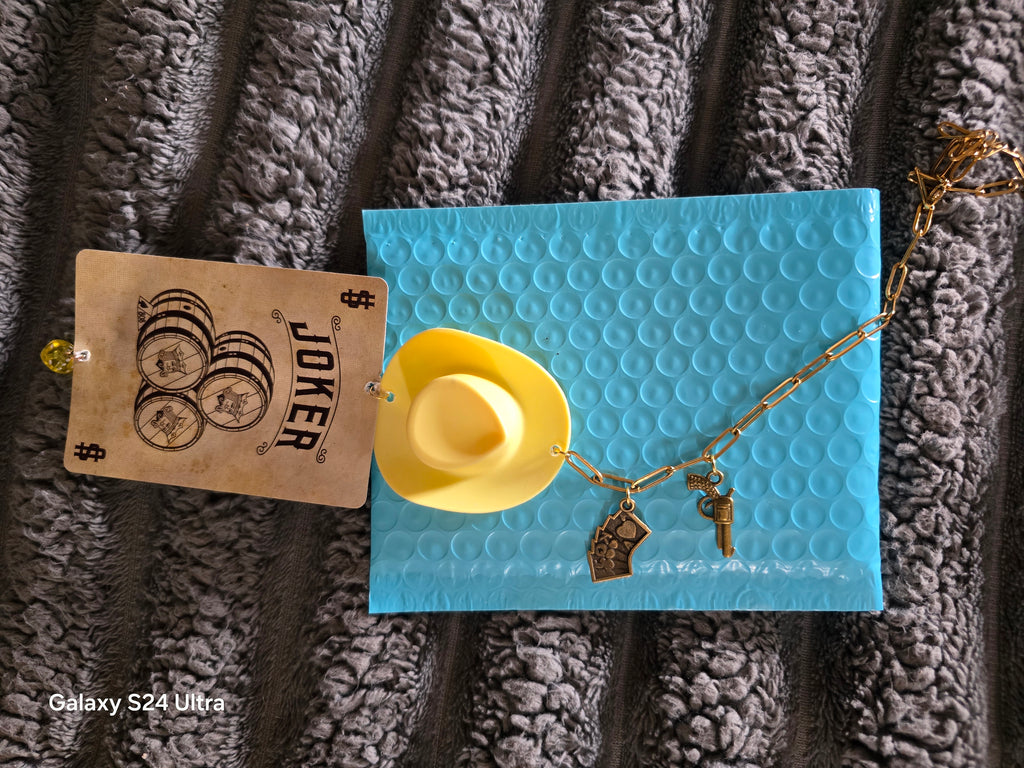 $20 dollar surprise 😮 
Each one has a car charm
In it!!!! Only for $20!! See which one you get!!